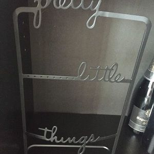Pretty Little Things Jewelry Stand